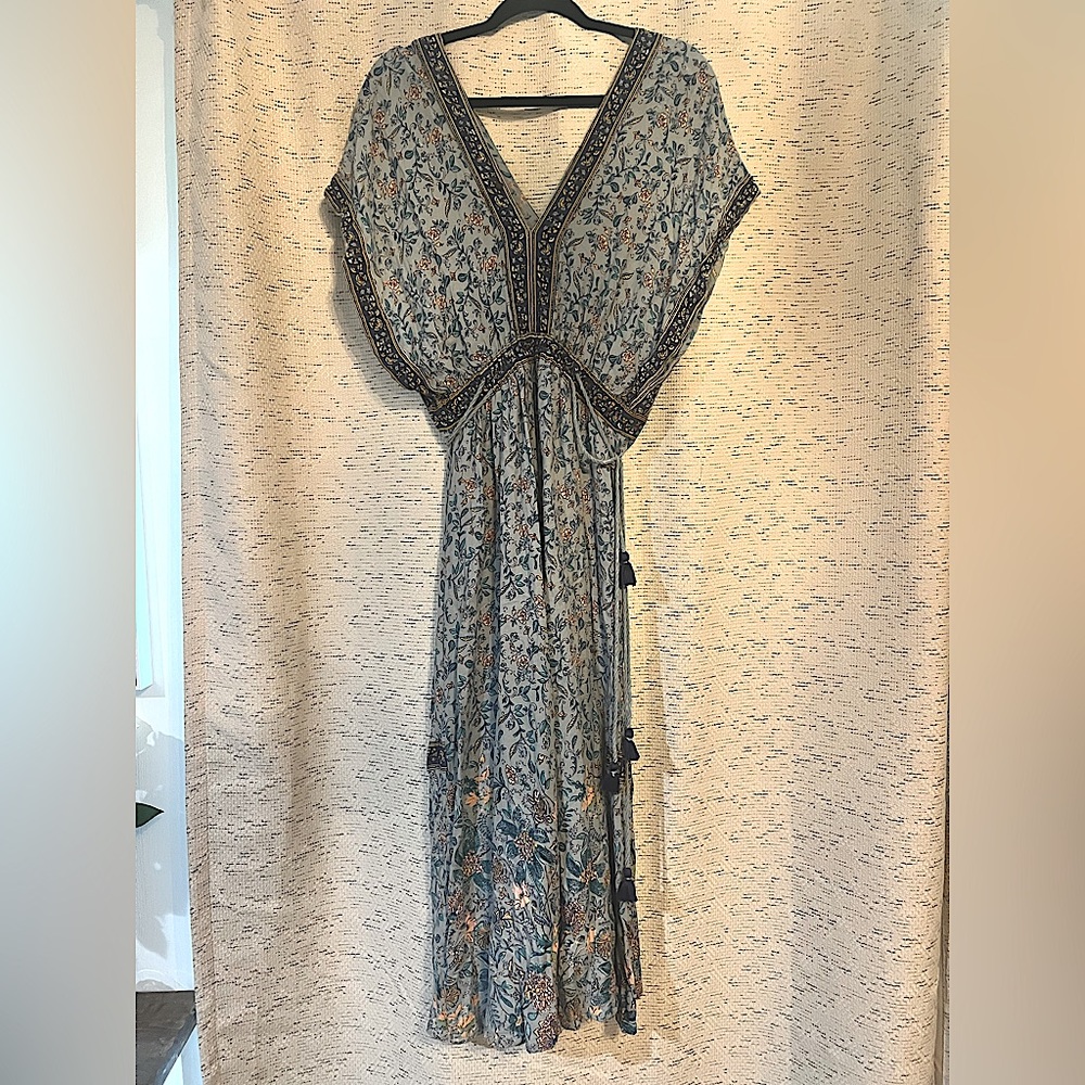 Z & L Europe (Made with Love) Dress 🩷